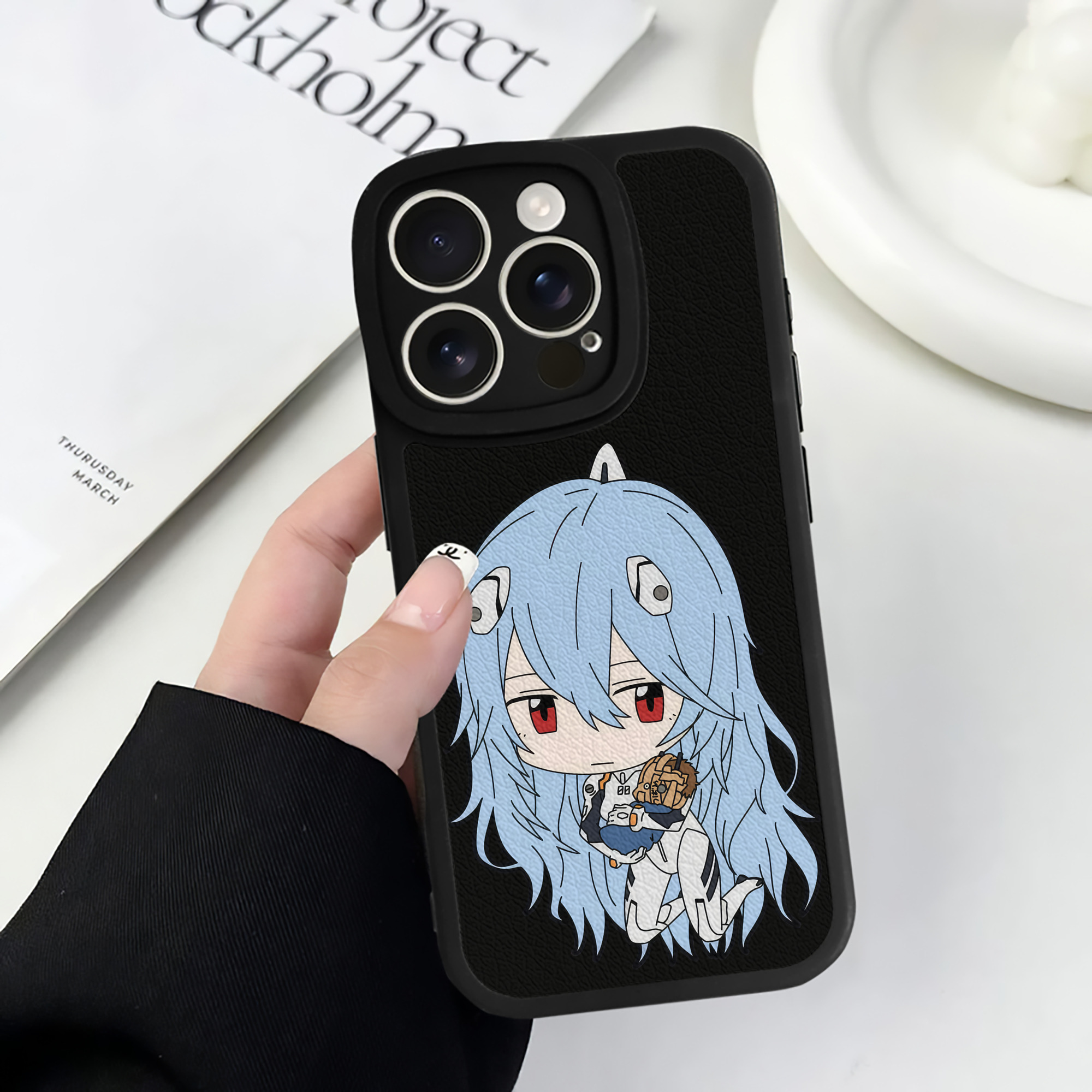 （画像用） EVA 新世紀エヴァンゲリオン 【iPhone 16シリーズ対応】シリコンスマホケース（レザー調） 材質：シリコン